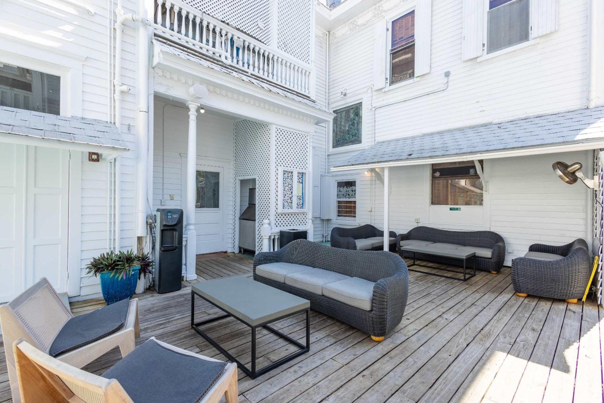 Deluxe Queen At The Curry Mansion - Parking & Heated Pool! Key West Kültér fotó